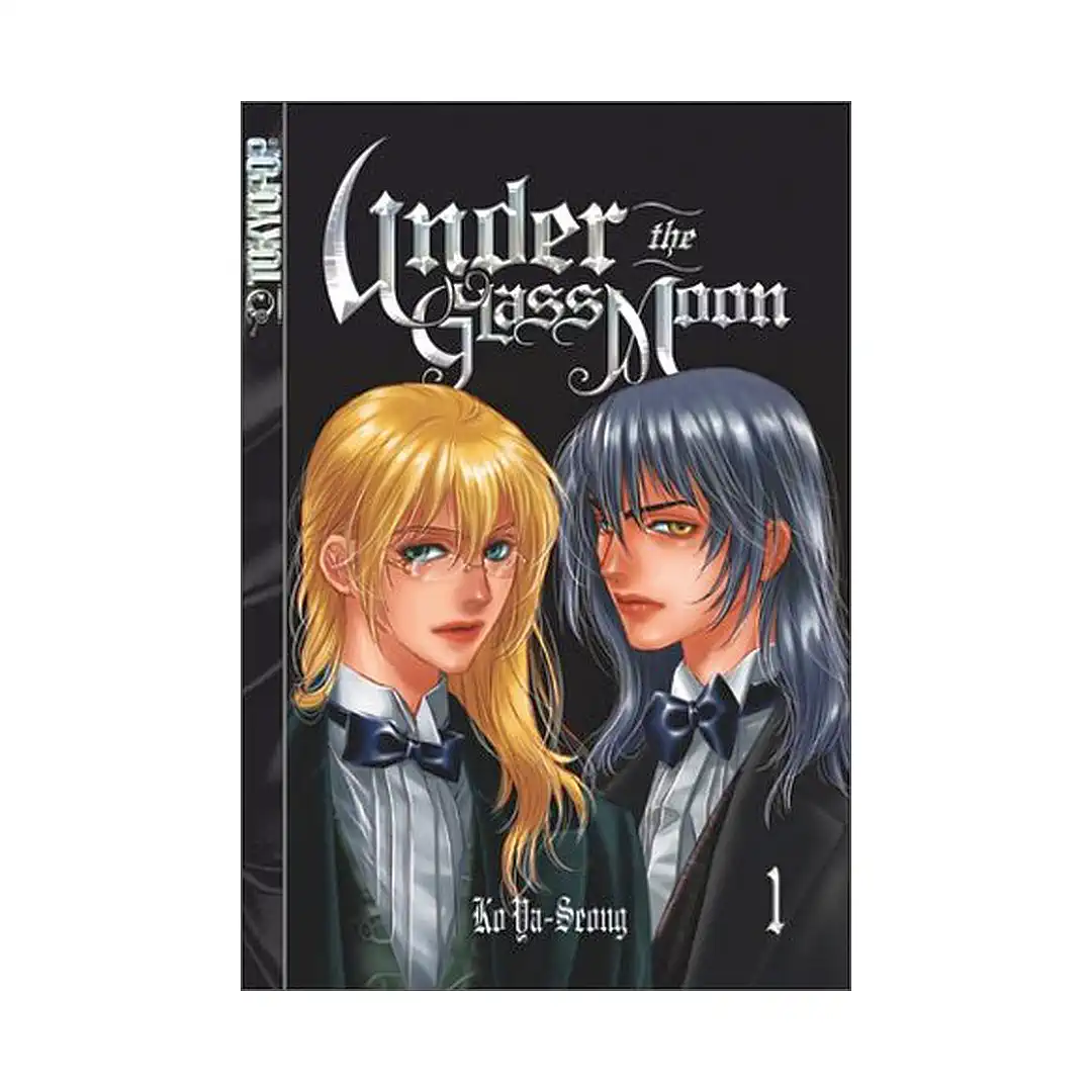 9781591822400 Under The Glass Moon (Manga) Volume 01